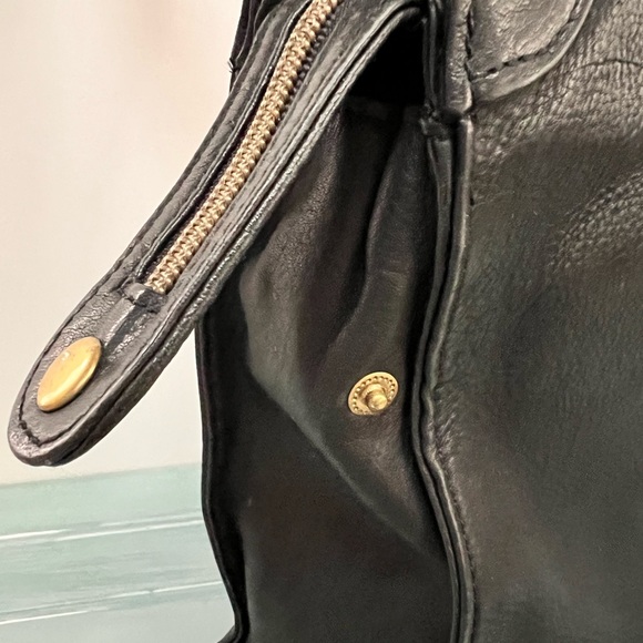 Vintage Fossil Black Saddle Leather Bag - Picture 12 of 14